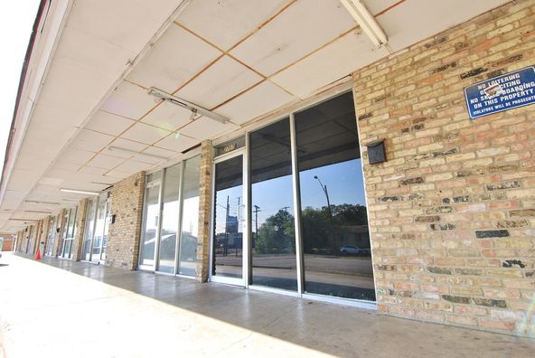 2707 Rogge Ln, Austin, TX 78723